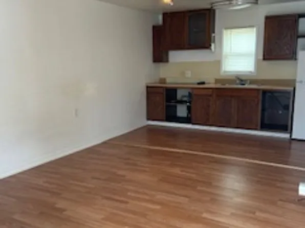 Laurel Ridge Apartments