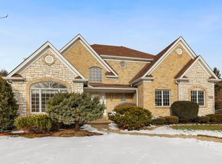 1156 Courtland Pl, Aurora, IL 60502