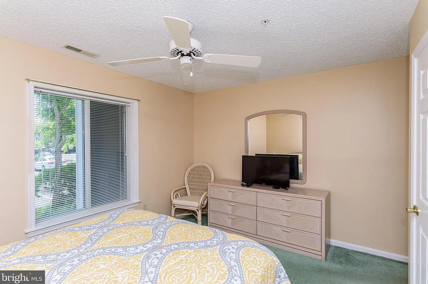 1 bed, 1.5 bath, 602 sqft, $1,500 — Photo 4