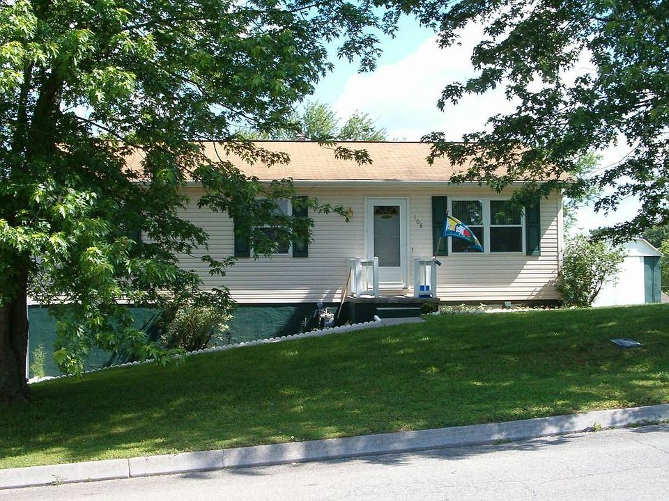 1st image of 108 Andrea Dr