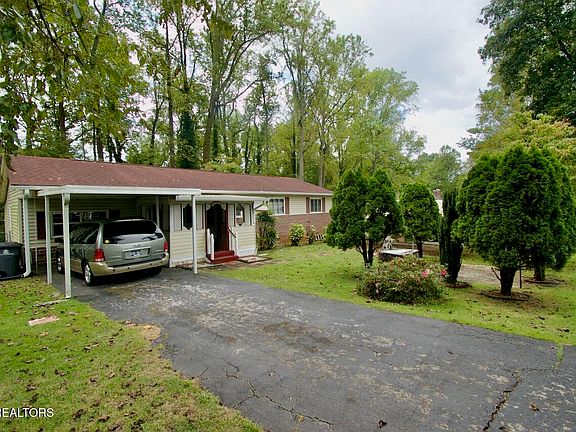 3rd image of 206 Hartford Rd