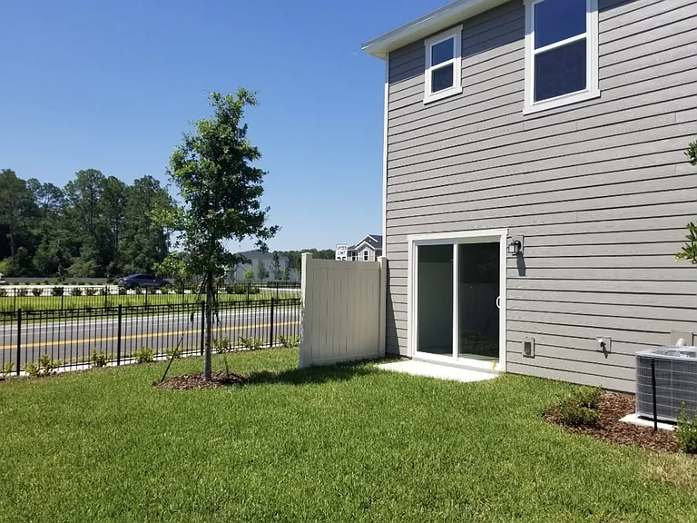 52 Beach Palm Ct — Photo 4