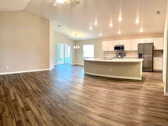 5th image of 211 Polermo Ave