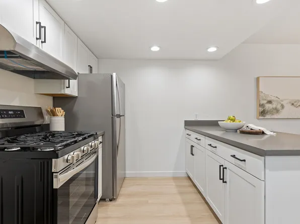 800 Bidwell St APT A, Folsom, CA 95630