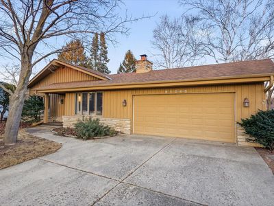 W166N10436 Surrey DRIVE, Germantown, WI, 53022