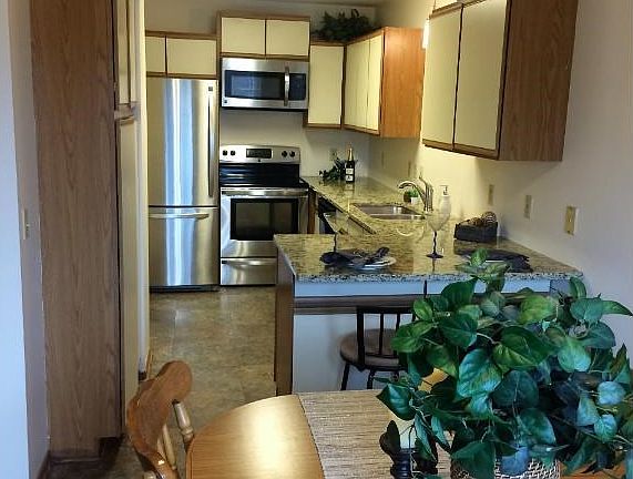 Kitchen Dinette combination