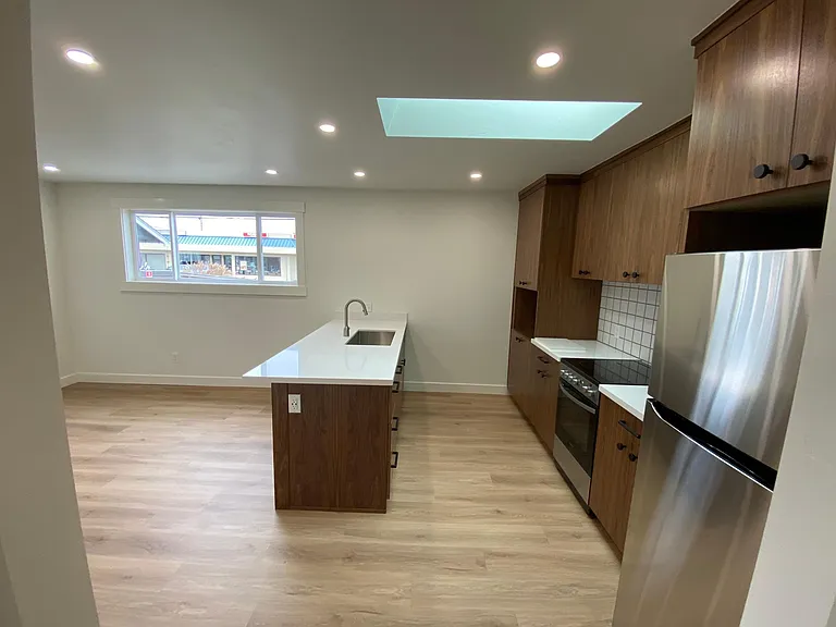 28211 1/2 E St — Photo 8