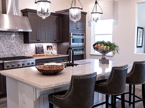 De Young Properties Residence 320