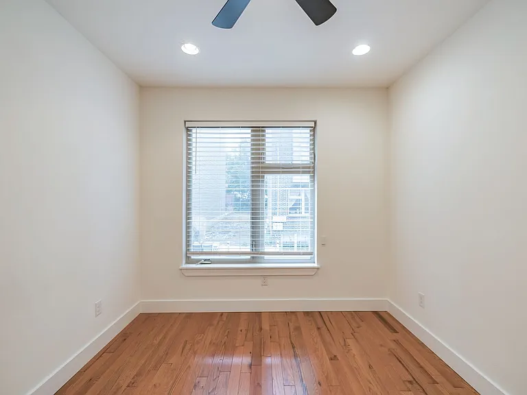 1612 Ogden St — Photo 14