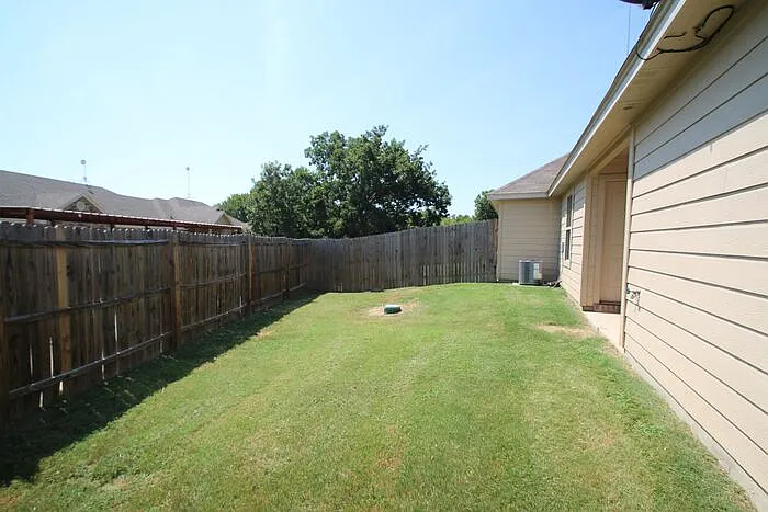 131 Sunburst Ct — Photo 17