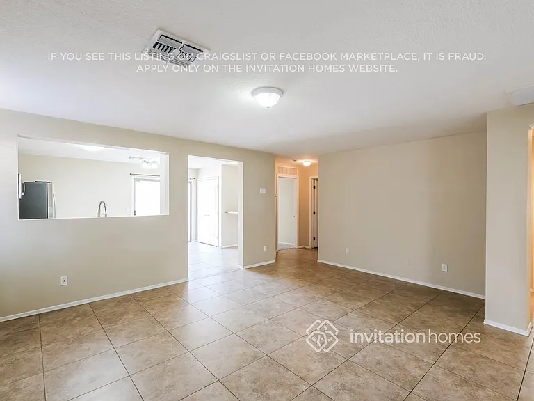 114 E Beth Dr — Photo 4