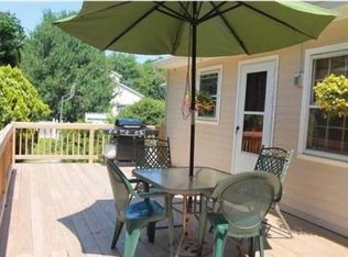 821 Middletown Lincroft Rd #R, Middletown, NJ 07748