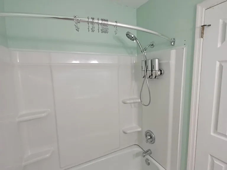 Main hall bathroom