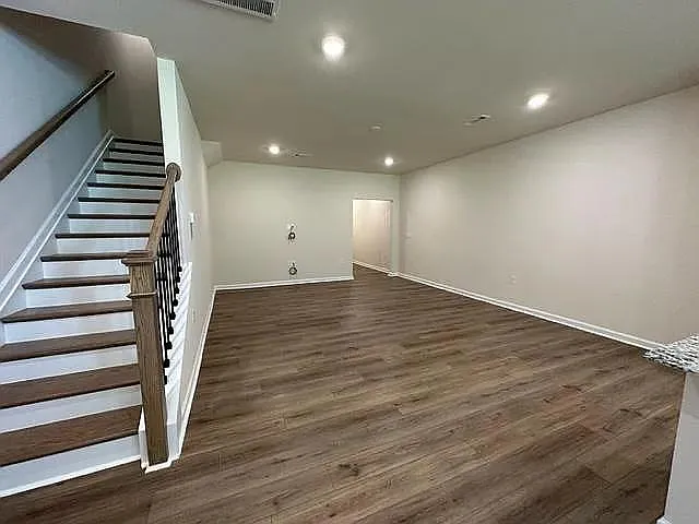 909 Falls Grove Trl — Photo 18