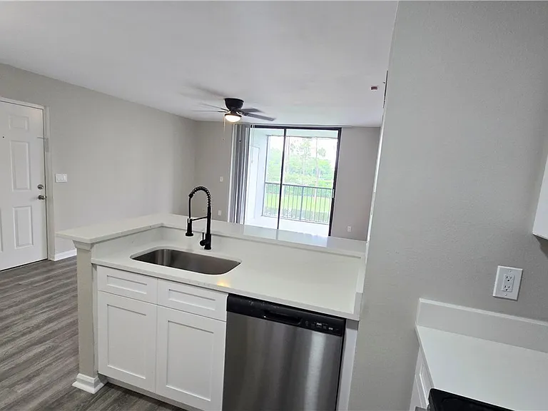 13545 Eagle Ridge Dr #826 — Photo 3