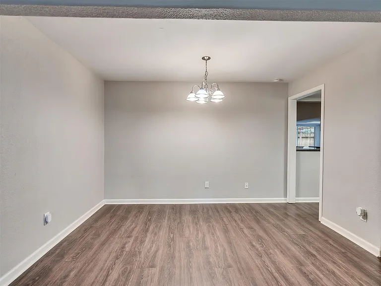 2030 Lone Rock Dr — Photo 5