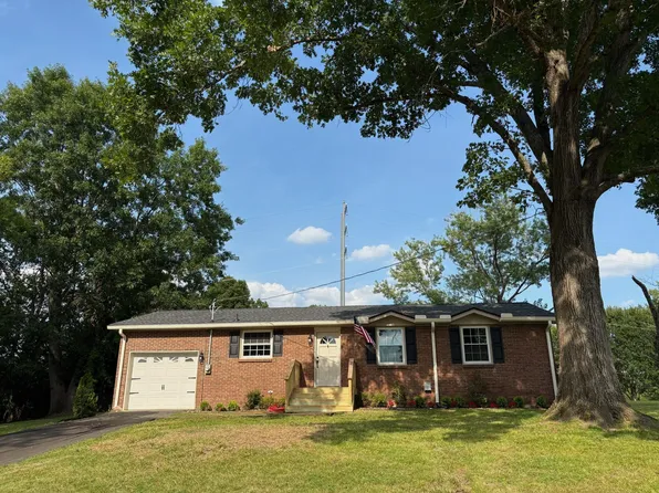 230 S Valley Rd, Hendersonville, TN 37075
