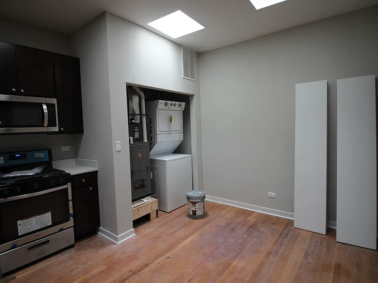 4208 N Milwaukee Ave #2F — Photo 7
