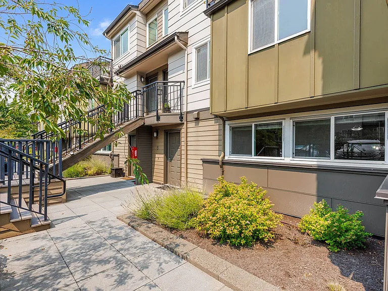 15827 NE Leary Way #B116 — Photo 3