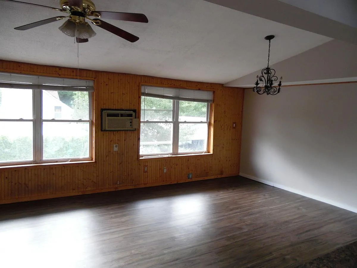 3 bed, 1584 sqft, $3,000 — Photo 4