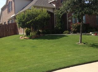 892 Crystal Lake Dr, Frisco, TX 75034
