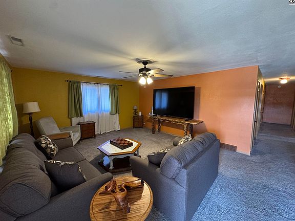 4th image of 714 Marsh Ave