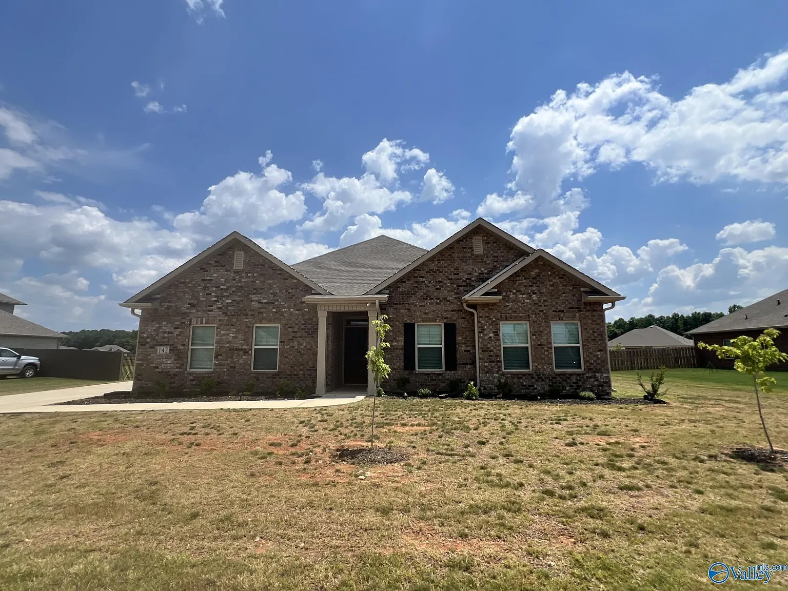 4 bed, 2.0 bath, 2508 sqft, $2,495 — Photo 1