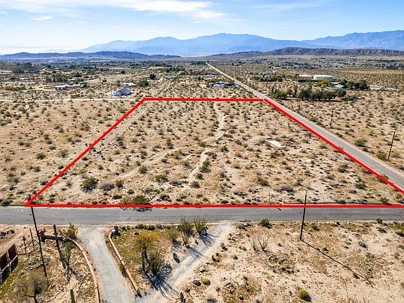 3rd image of 5 Wide Canyon Rd