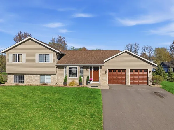 414 Maple Knoll Way NW, Saint Michael, MN 55376