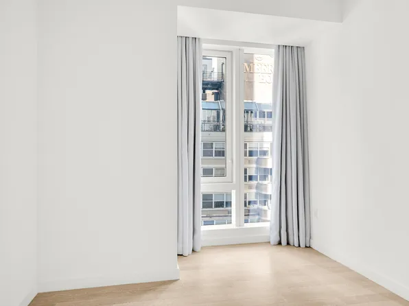 138 East 50th Street image 47 of 69