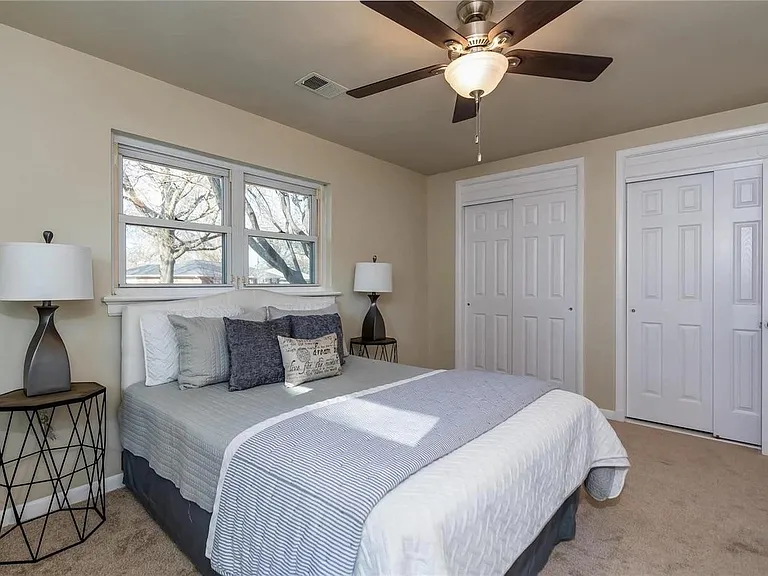 934 Briarwood Ln — Photo 17