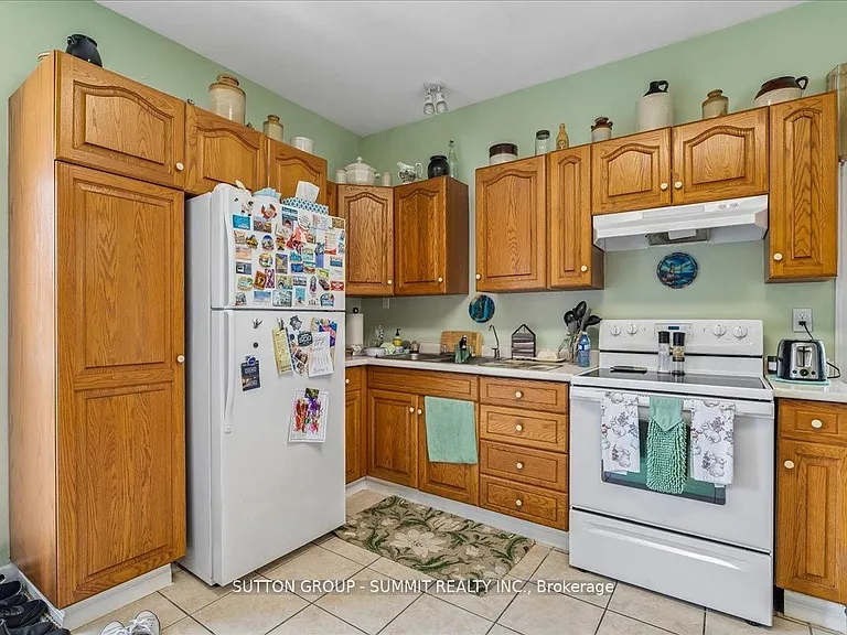 155 1/2 Lake St #MAIN — Photo 21
