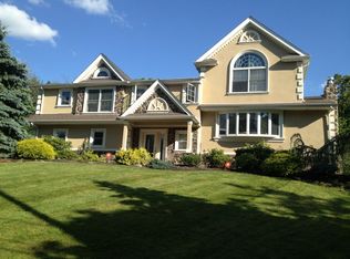 6 Stuart Ct, Pine Brook, NJ 07058