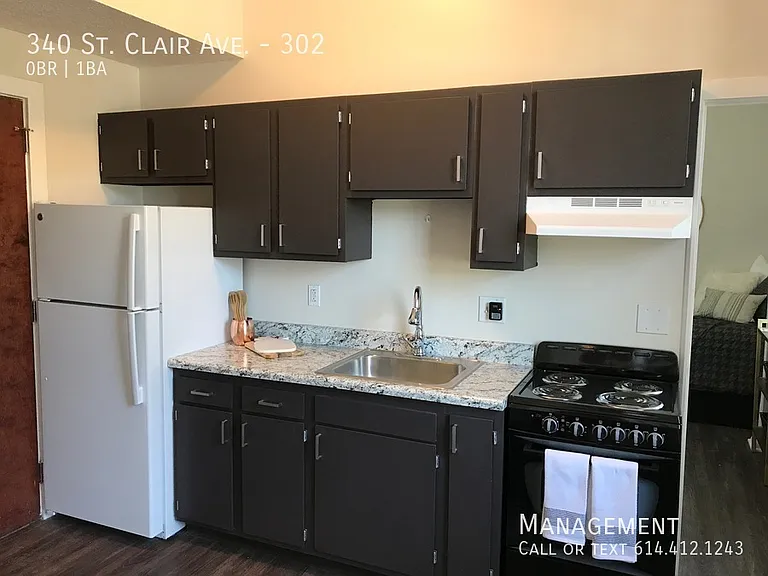 340 Saint Clair Ave #302 — Photo 6
