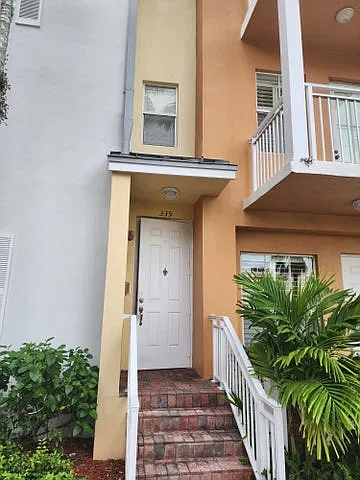 2 bed, 1679 sqft, $2,950 — Photo 2