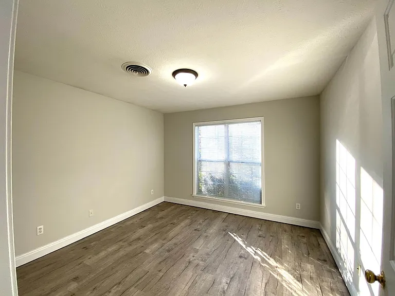 301 County Road 1001 — Photo 18