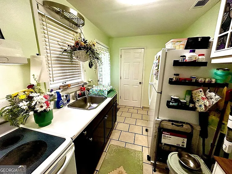 259 N Oliver St #B — Photo 7