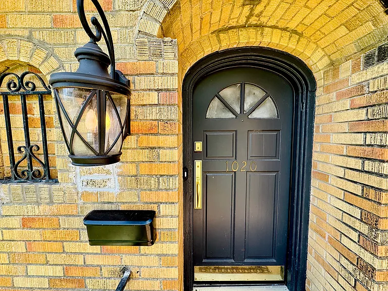 1020 E Terrell Ave — Photo 4