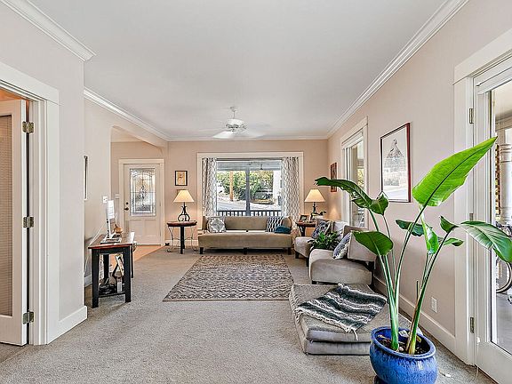 2nd image of 128 Nob Hill St