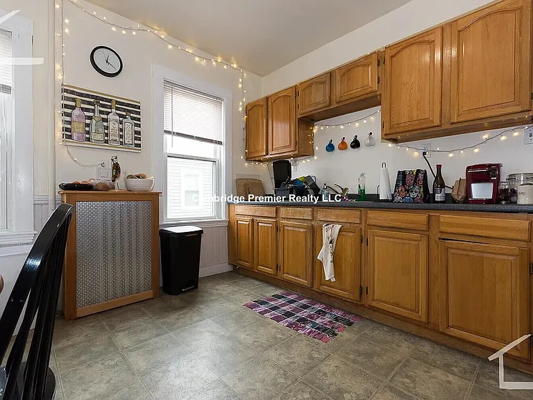 44 Easton St #2E — Photo 2