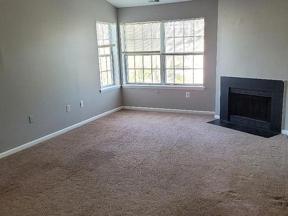 3rd image of 27 Driftwood Ct #27