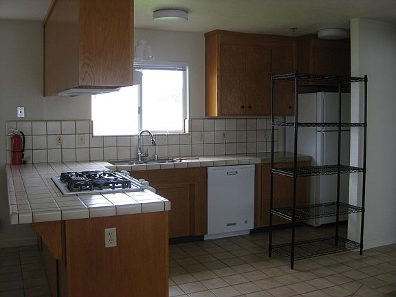 3rd image of 326 Pennsylvania Ave #B