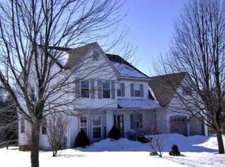 2 Yorktown Cir, Kennett Square, PA 19348
