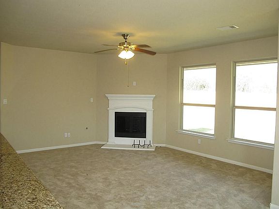 5th image of 20934 Warwickshire Dr