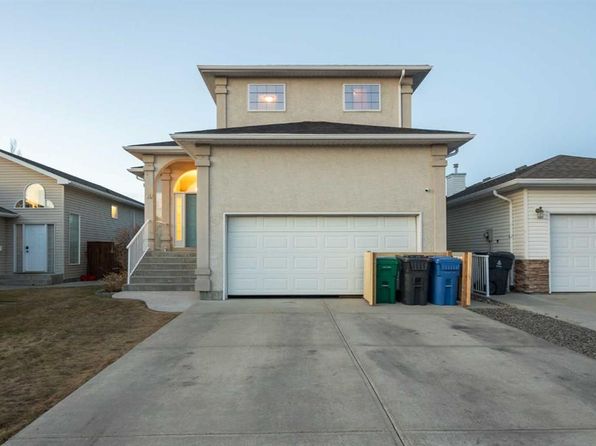 19 Fairmont Gate S, Lethbridge, AB T1K 7M7