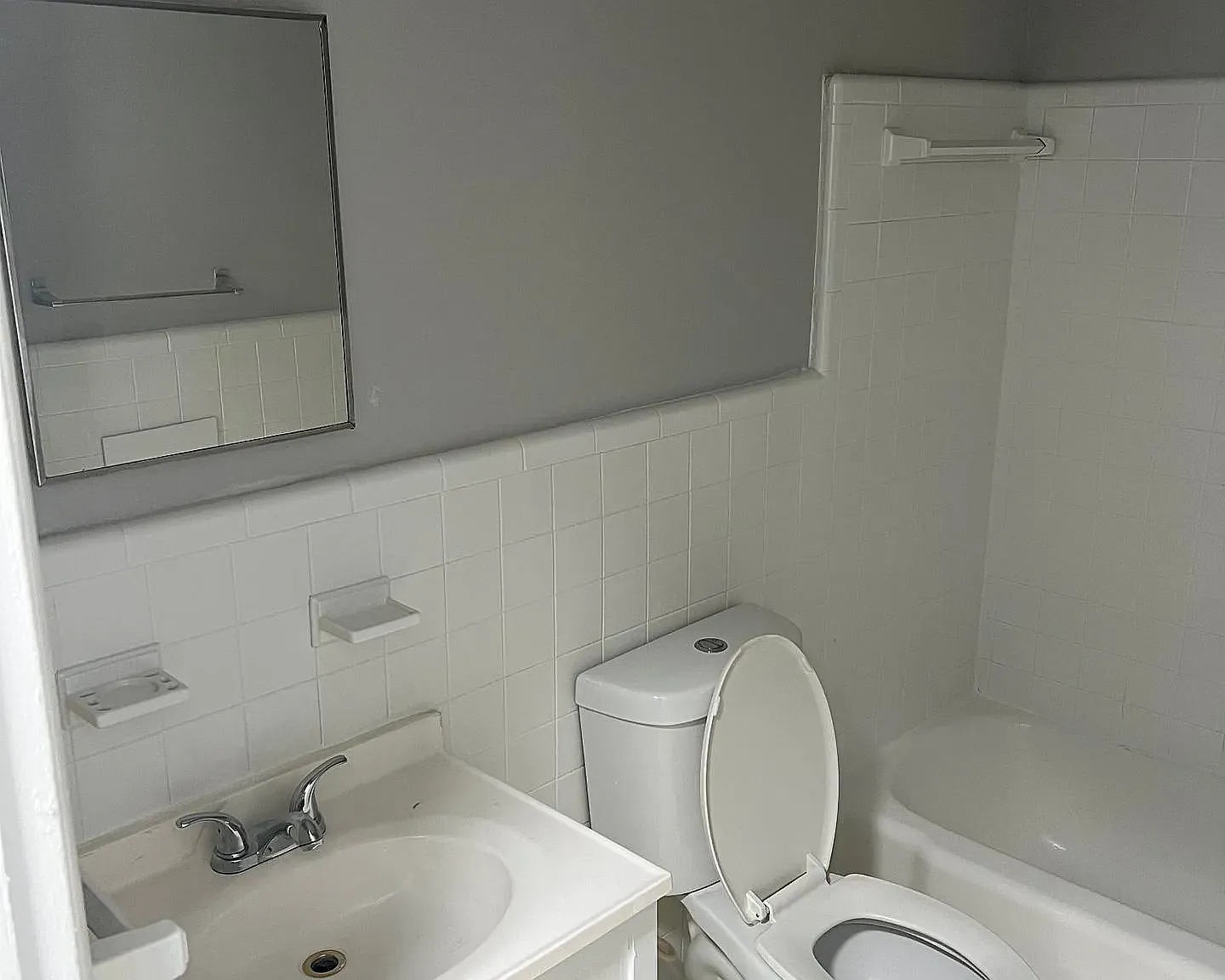 2 bed, 1100 sqft, $1,200 — Photo 4