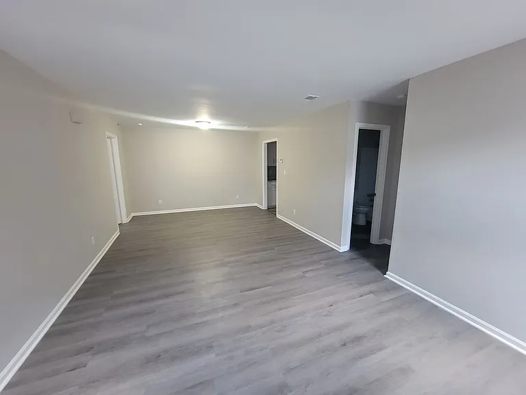 1546 Hamilton Dr #202 — Photo 6
