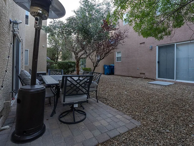 10380 Commanche Moon Ave — Photo 35
