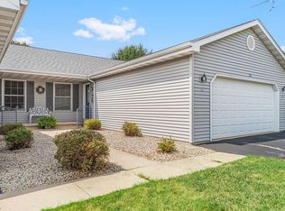 210 N 11th Ave, Winneconne, WI 54986