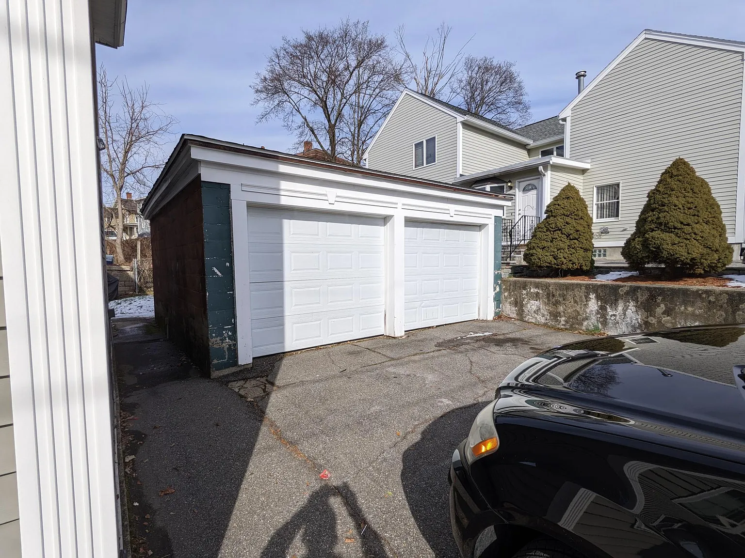 56 Oak St — Photo 2